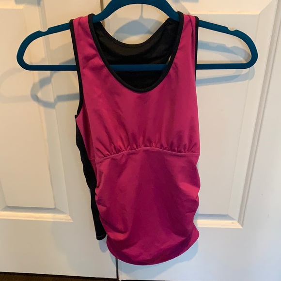 Maternity work out top - xs - Picture 2 of 3